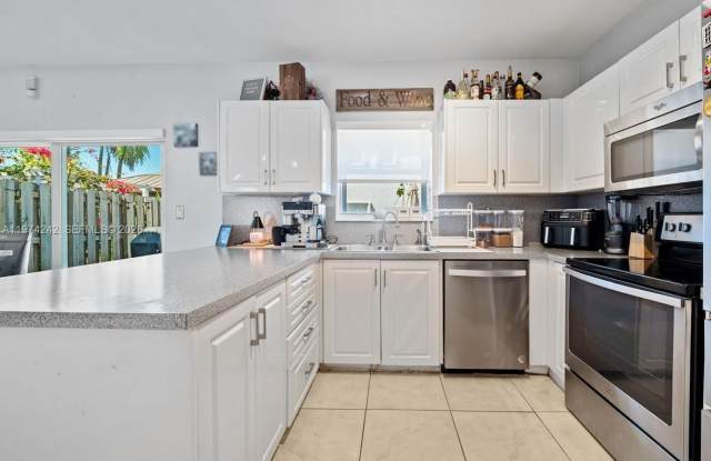 930 SW 147th Court 930, Miami, FL 33194 Gallery 3