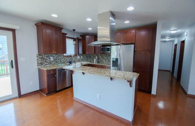 Spacious 5-Bedroom Home with 3-Car Garage Gallery 3