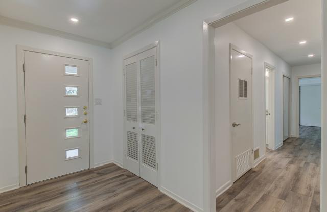 5005 Timberline Dr. Gallery 2
