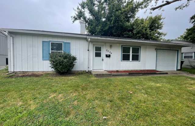 3 Bedroom House W/ A Garage! photos photos