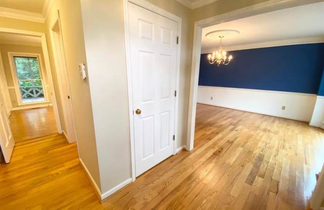 1660 Pinefield Way Gallery 2