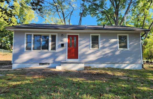 Spacious 2 Bedroom Ranch Home photos photos