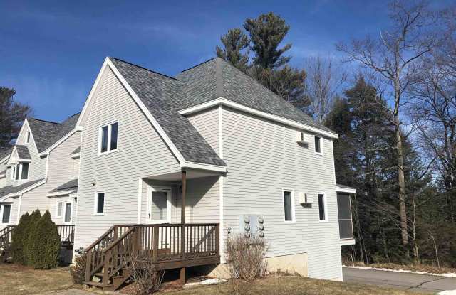 35 Collins Landing Road - 35 Collins Landing Rd, Hillsborough County, NH 03281