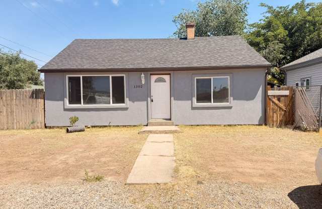 JULY RENT FREE - 3Bed 1Bath - ONE Block from CMU!!! photos photos JULY RENT FREE - 3Bed 1Bath - ONE Block from CMU!!! photos photos