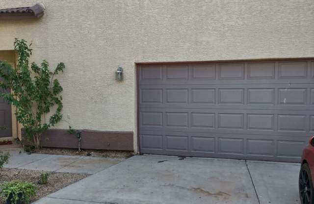 CLOSE TO GRAND CANYON UNIVERSITY!! - 3809 West Oregon Avenue, Phoenix, AZ 85019