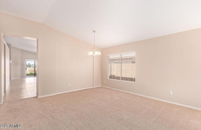 3570 S MOCCASIN Trail Gallery 4