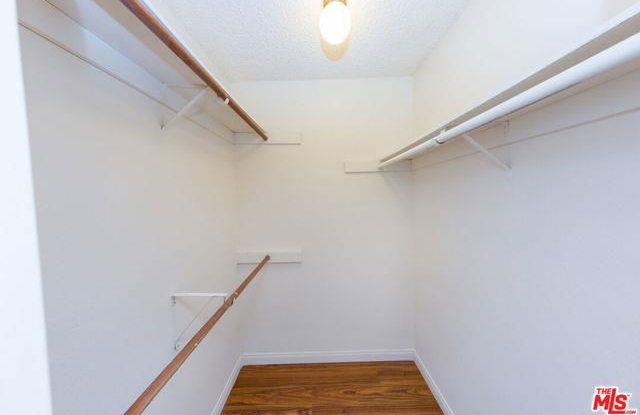 3325 Bagley Avenue - 3325 Bagley Avenue, Los Angeles, CA 90034