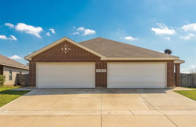 452 Canvas Court - 452 Canvas Court, Crowley, TX 76036