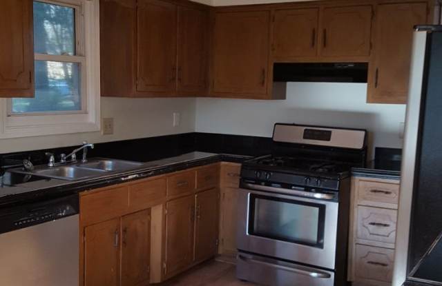 1219 Whitney Pl Gallery 2