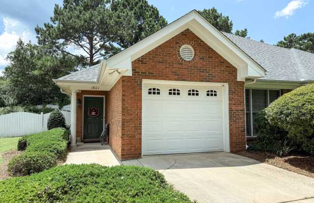 1601 Overcup Cir photos photos