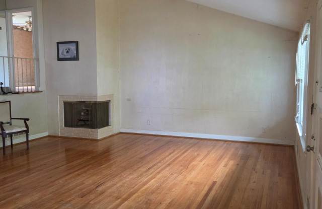 3109 SMITH Avenue Gallery 1