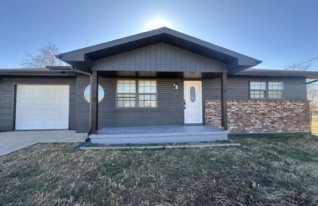 4102 E 25th Street - 4102 East 25th Street, Duquesne, MO 64804