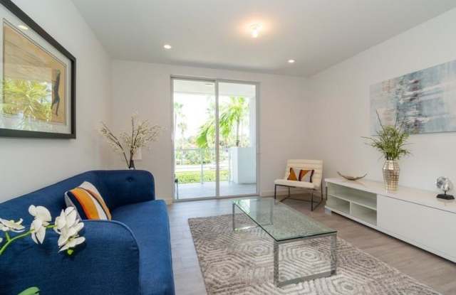 51 SE 19th Avenue Gallery 2