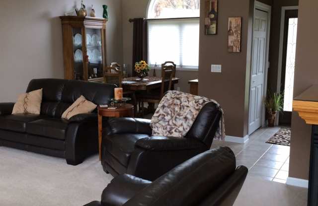 5694 S Hayrake Hollow Gallery 4