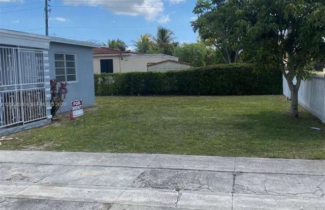 14315 NW 12th Ave photos photos