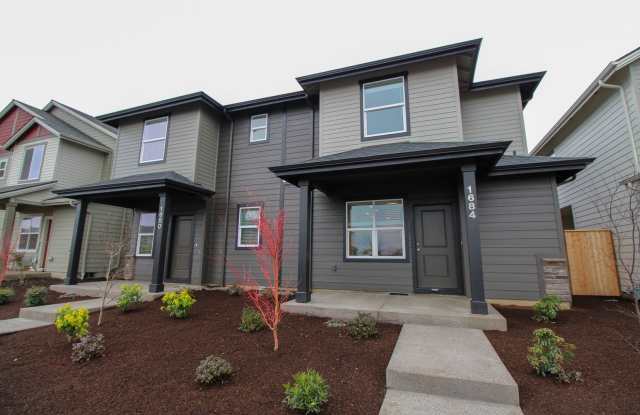 Dallas Townhome Style Duplex with Attached Garage ~ Barberry 1684 photos photos
