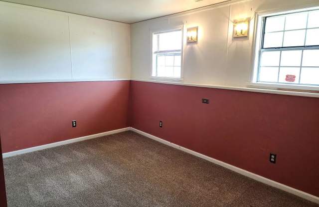 Split level 4 bedroom home near Ft. Carson! Gallery 4