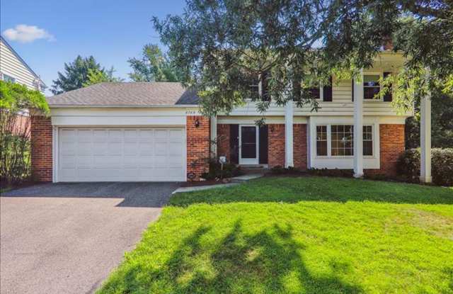 Spacious  Updated Colonial4BD/2.5BA + 2 car garage photos photos