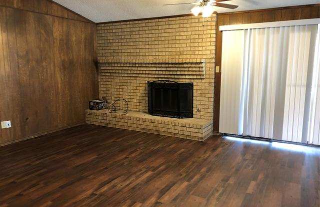 1900 Clover Trail Gallery 4