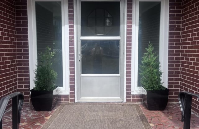 935 Fortwood St - 935 Fortwood Street, Chattanooga, TN 37403