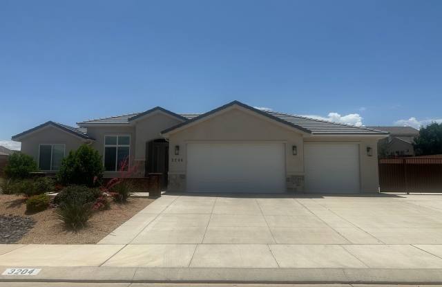 Custom 3 bed plus Office Single Story. Crimson Cliffs boundaries. photos photos