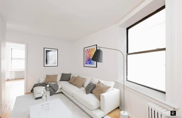 215 E 10th Street - 215 East 10th Street, New York City, NY 10003