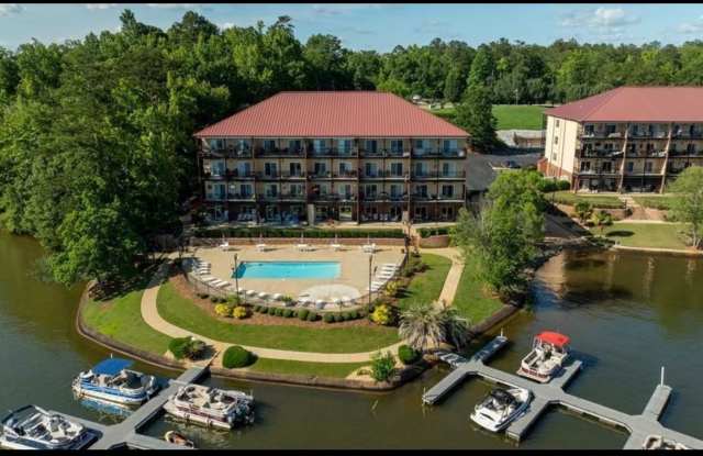 ***Beautiful 2 Bedroom / 2 Bathroom Condo on Lake Harding*** photos photos