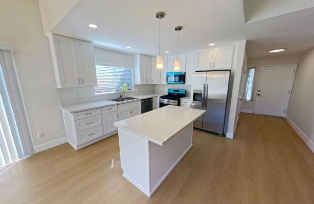 241 Southshore Dr, Lake Elsinore | BIG BACKYARD. Fresh Updates + PETS WELCOME! | $2,800/mo Gallery 3