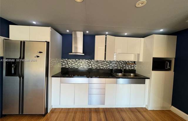 4350 NW 79th Ave photos photos