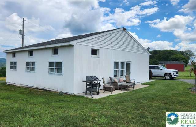 185 Ridge Cup Road Gallery 4