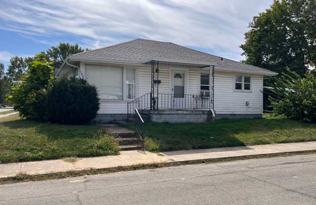 For Rent: Charming Newly Renovated 2-Bedroom Home - 1601 Fairview Street, Anderson, IN 46016