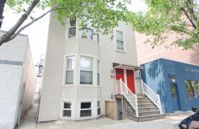 3518 Lincoln - 3518 North Lincoln Avenue, Chicago, IL 60657
