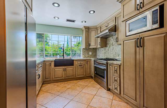 New Price Reduction: Beautiful 4-bed/3-bath house in Winnetka (the SF Valley) with pool & 2 car garage! photos photos