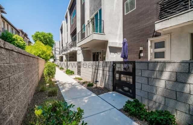 4444 N 25th St photos photos