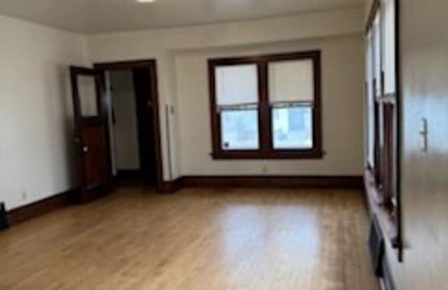 2465 West Concordia Avenue Gallery 1