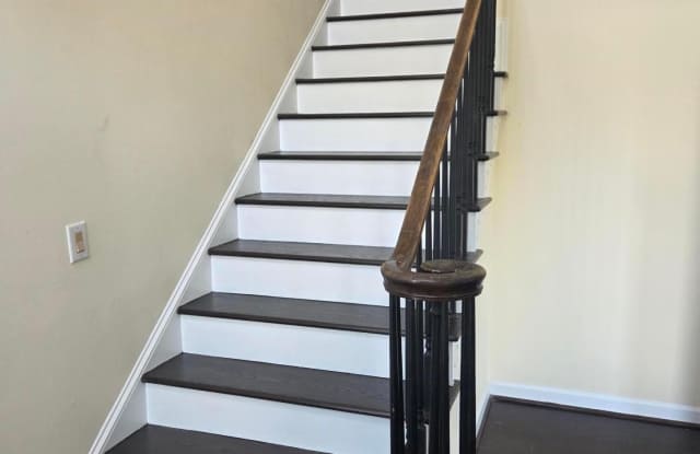113 Fairfax Lane photos photos