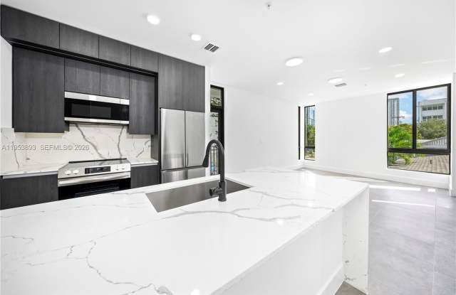 526 SW 2nd St photos photos