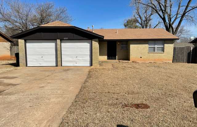 Updated 3 bed 1.5 bath Gallery 1