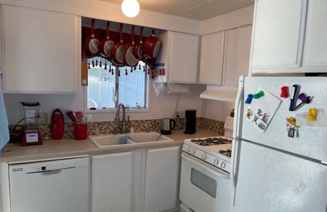 26250 Parkview Dr photos photos