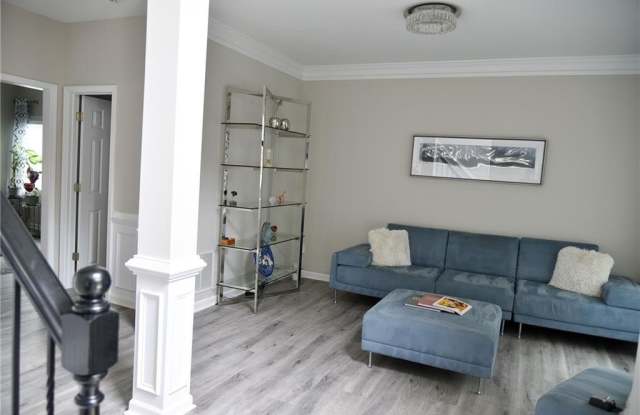 1709 Niagara Court NW Gallery 2