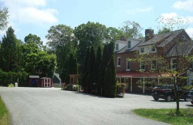 514 SPRING GROVE Lane unit: 3 photos photos