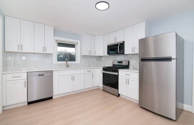 7 Langley Cir unit: 4 photos photos