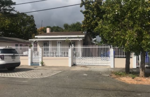 1379 NW 29 Ter - 1379 NW 29th Ter, Miami, FL 33142