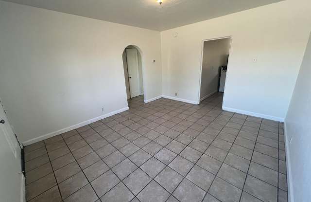 1626 W Mcdowell Road Gallery 4