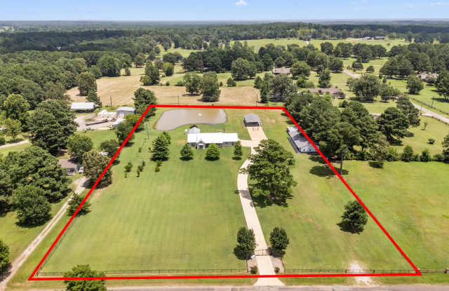 2533 E County Road 186 - 2533 County Road 186, Rusk County, TX 75662