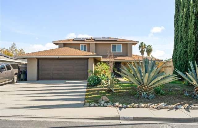 1456 N Barranca photos photos