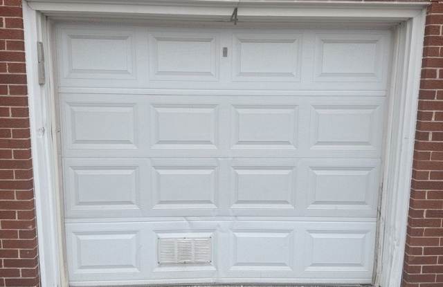 5721 CIRCLE Drive Gallery 2