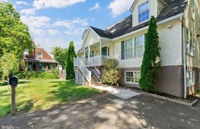 6703 OAK Drive Gallery 2