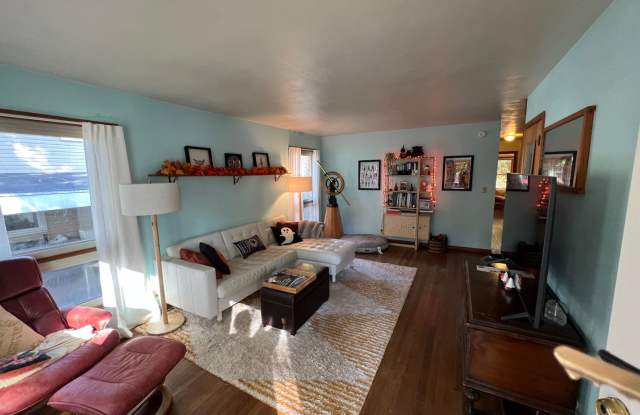 3 BDRM HOUSE NEAR BRYAN PARK AVAIL JULY 2027.   Monthly rent $1,550 Gallery 4