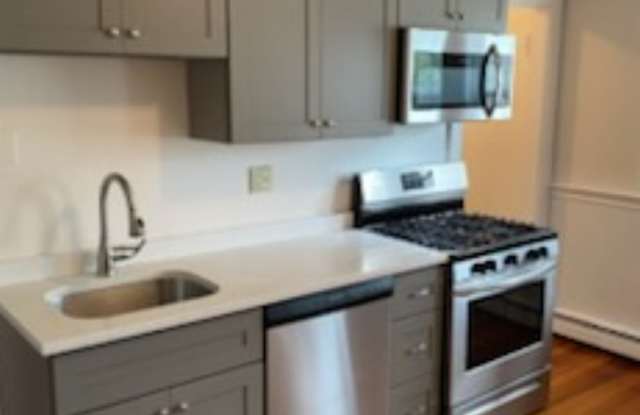 Lovely Brighton 4-bed, 2-bath Townhouse Near BC photos photos Lovely Brighton 4-bed, 2-bath Townhouse Near BC photos photos